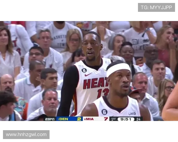 阿德巴约单场五记三分球创热火中锋历史新高表现令人惊叹