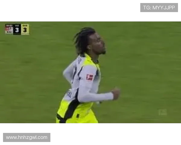 丘库埃梅卡凌空斩破门多特在第64分钟领先汉堡1-0